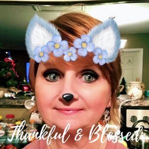 Meet your Posher, Joni